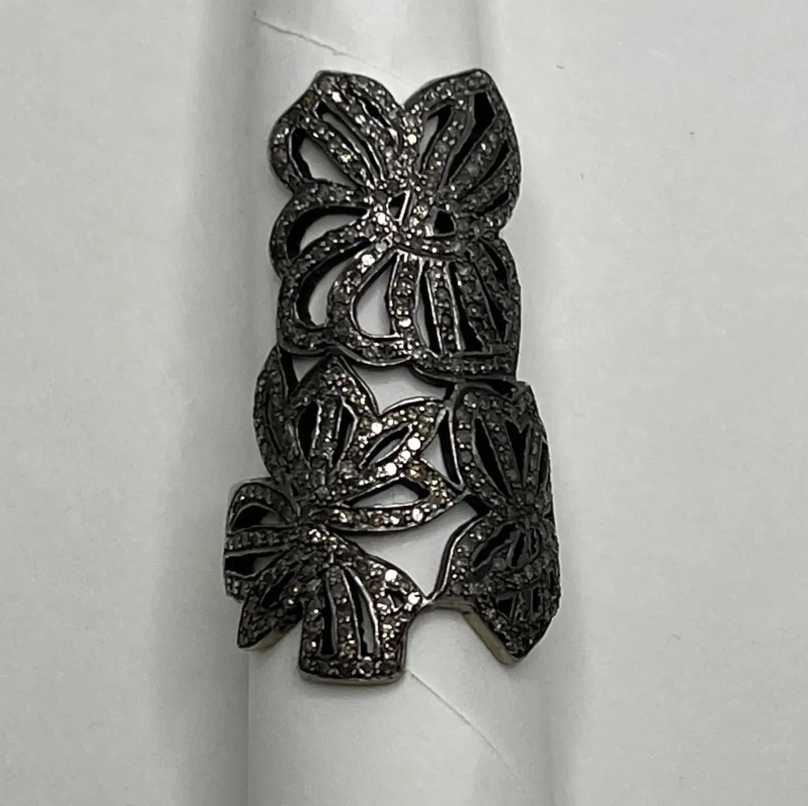 GRAY DIAMOND SHIELD RING